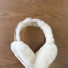 UGG ホワイトファー耳あて