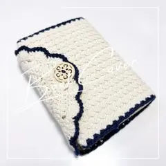 ブックカバー　文庫本　かぎ針　ホワイト　ネイビー　毛糸　ハンドメイド