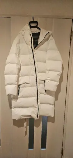 未使タグ付き　ジル・サンダー　ホワイト ダウンジャケット Lサイズ フード付き