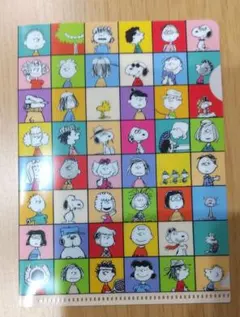 【新品未使用】スヌーピー 75周年記念ミニクリアファイル 西川 ノベルティ