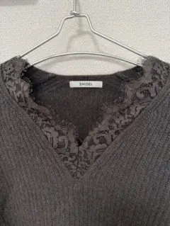 SNIDEL レースニット Vネックニット グレー スナイデル レディース