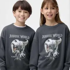 GU ジュラシックワールド　トレーナー　130
