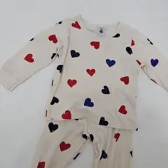 PETIT BATEAU ベビーパジャマ ハート柄のサムネイル