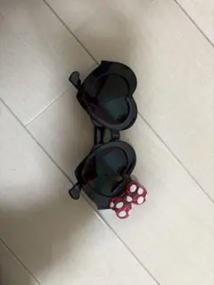 ミニーマウス ハート型サングラス