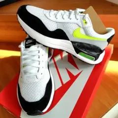 【新品未使用品】ナイキ　エアマックス　システム　24.5cm