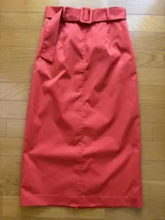 オレンジ ベルト付き スカートのサムネイル