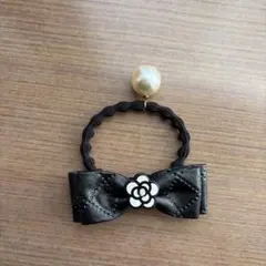 黒リボンのヘアゴム
