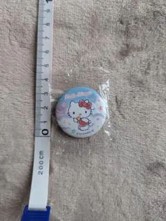 ハローキティ 缶バッジ
