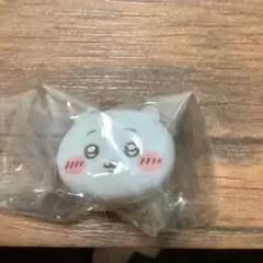 ちいかわ　おかおミニシリコンポーチ　ちいかわ