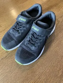 asics キッズ スニーカー ブラック×ライムグリーン24.5cm