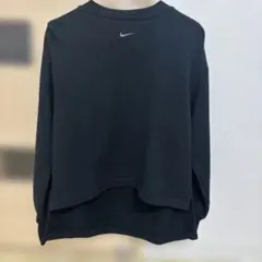 【新品未使用品】Nike ブラック スウェット トレーナー