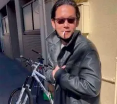 Item thumbnail for item 922a314f-ed45-43e6-96d3-795128391932