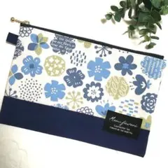 4698✿20cmフラットポーチ✿カードポケット付き✿北欧花いっぱいネイビー