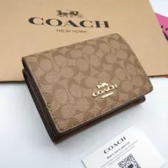 新品　COACH　折り財布　３つ折り財布　レディース　人気の小銭入れ付き