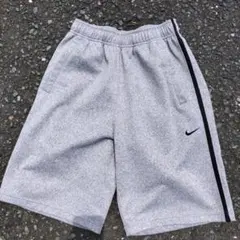 90s〜00s Nikeグレー ショートパンツ 古着y2kのサムネイル
