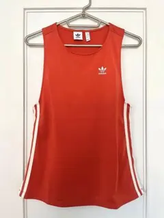 adidas タンクトップ ノースリーブ　トップス　テニスウェアのサムネイル