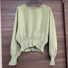 ZARAオリーブグリーン バルーンスリーブシャツ