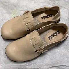 moz スリッポン Mサイズ ベージュのサムネイル