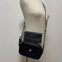 MICHAEL KORS カメラ クロスボディ スモール ショルダーバッグ