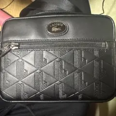 LACOSTE ブラック ショルダーバッグ