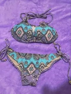 【*•..ＡLＢA＊RＯS A ..•*】へ°ーズリー柄ビキニ(平成ギャル必見)