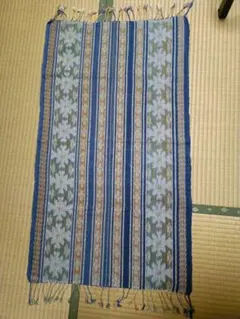 ストライプと花柄のマルチカバー