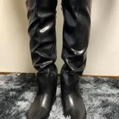 ブラック 合成皮革 ロングブーツ ヒール3