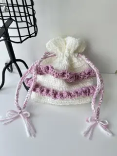 巾着 ポーチ 編み物 かぎ針 いちごみるく色 ピンク 白 リボン フリル