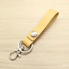 ループ キーホルダー カスタード 革 レザーストラップ チャームのサムネイル