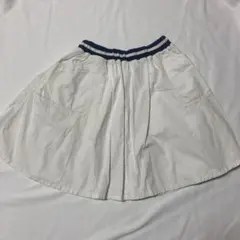キッズスカート　140㎝　キッズ白スカート　レディーアップルシードのサムネイル