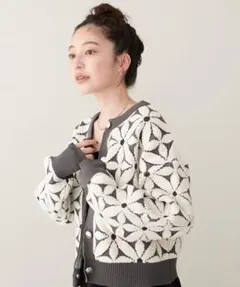 natural coutureモールヤーンお花ジャガードカーデ