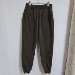 ユニクロ　ヒートテックボアスエットパンツSサイズ　ダークグリーン系