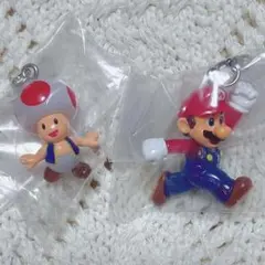 スーパーマリオ めじるしアクセサリー2 ガチャ 2つセット