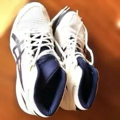 ASICS バスケットボールシューズ 女性用 ホワイト/ネイビー