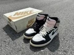 NIKE Air Jordan 1 Retro High OG ラテ