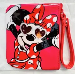 【大人気！】東京ディズニーリゾート Tシャツ柄ポーチ　ミニー