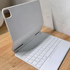 Item thumbnail for item b7be2054-e057-4521-a626-1c646b821991