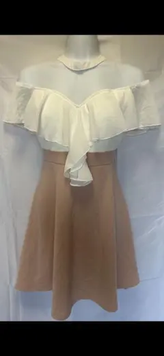 【美品】フリルノースリーブミニワンピース