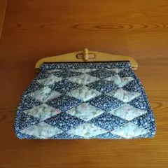 ハンドメイドのクラッチバッグ