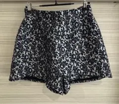 【ジルスチュアート】ボタニカル柄スカート（パンツ付）