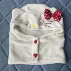 サンリオ　ハローキティ フリース　フーディーポンチョ風