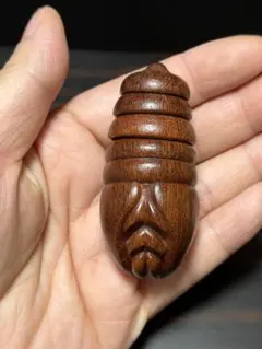 木彫り 蝉蛹モチーフ 可動式トップ 精巧な彫刻　置物 縁起物 オブジェ
