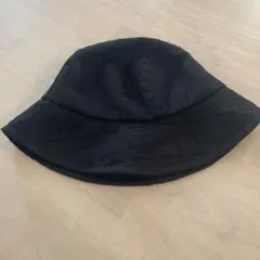 黒バケットハット