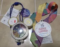 【ディズニー ハピエストメモリーメーカー】光るおもちゃ&ストラップ