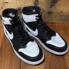 NIKE　AIR JORDAN 1 RETRO HIGH OG GS　黒/白白
