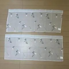 スリーコインズ 花柄刺繍カフェカーテン 約45×105cm 2枚のサムネイル