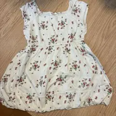 センスオブワンダー　イチゴ柄　ワンピース　90