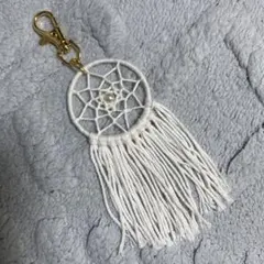 Item thumbnail for item 843a26d1-cf1d-4429-b13e-ae45e299410c