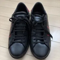 Valentino ブラック/レッド スニーカーのサムネイル
