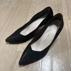 MELMO（メルモ） ポインテッドトゥウェーブカットパンプス （ブラックメタ）